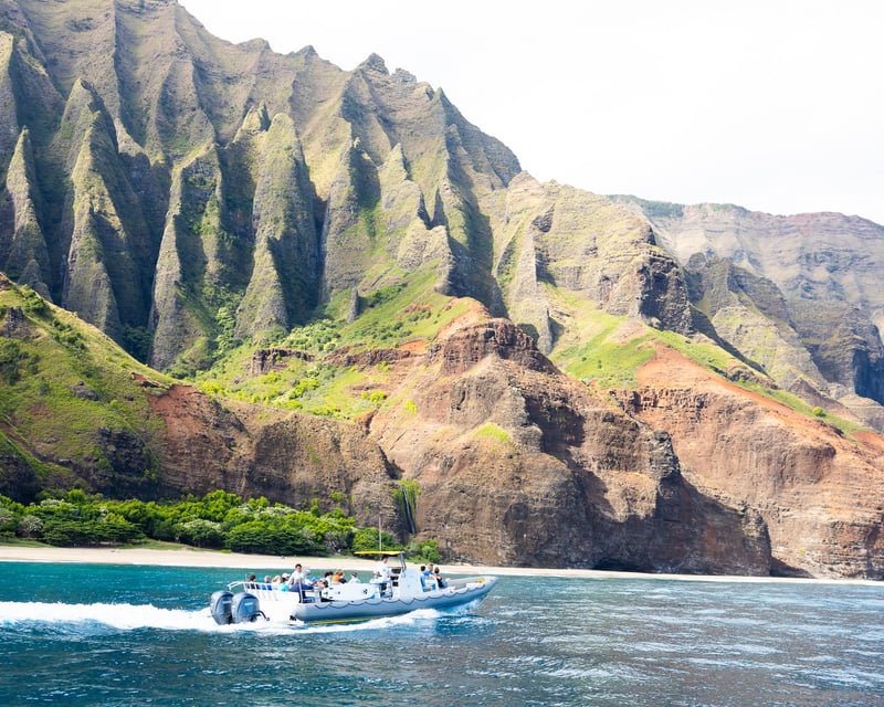 Morning Nā Pali Coast Raft Tour from Hanalei