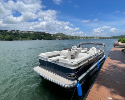 Lake Austin Private Pontoon Cruise