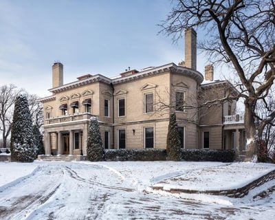 Explore Gilded Age Mansions on a 2-Hour Minneapolis Tour