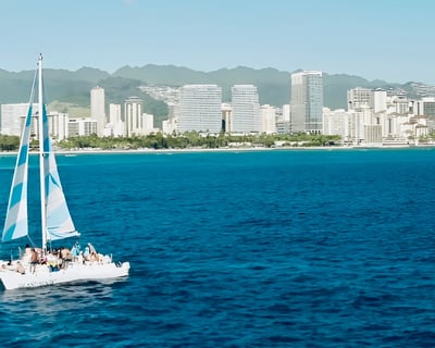 Waikiki BYOB Afternoon Sail to Diamond Head