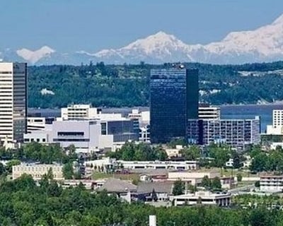 Explore Anchorage on a Guided City Tour