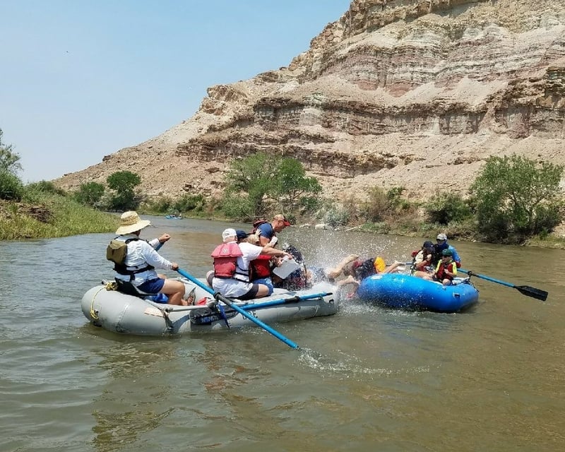 Half-Day Gunnison River Scenic Rafting & Petroglyph Hike