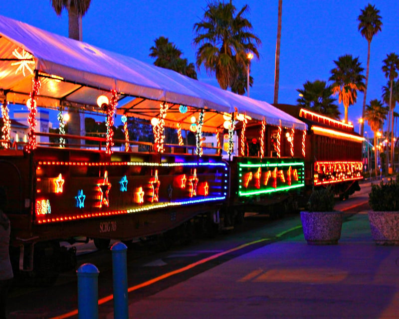 Santa Cruz Holiday Lights Train Ride