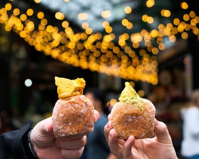 Historic Doughnut & Tea Walking Tour in London
