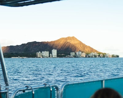 Sunset Sightseeing Cruise in Waikiki