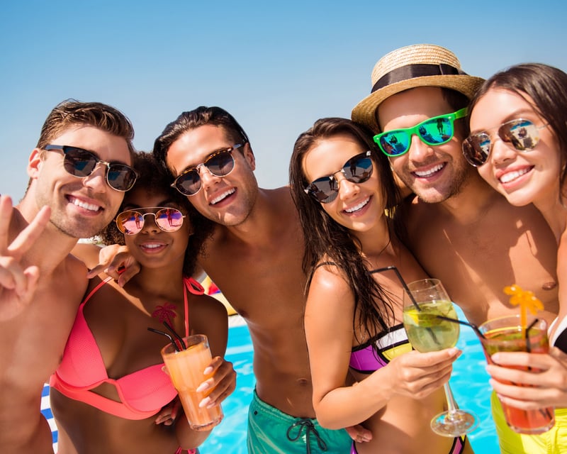 Private Las Vegas Dayclub Crawl With Party Bus