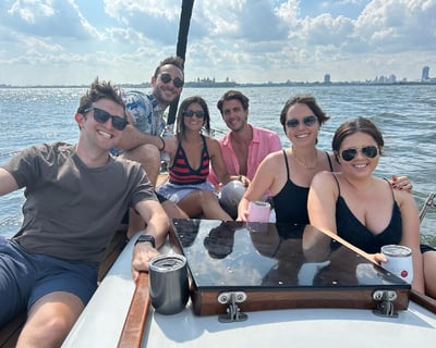 Cruise New York Harbor on a 3-Hour Private Sail