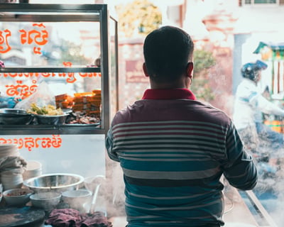 Phnom Penh Morning Market & Breakfast Tuktuk Food Tour