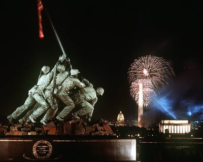 Explore Washington, D.C. On A Private Night Tour