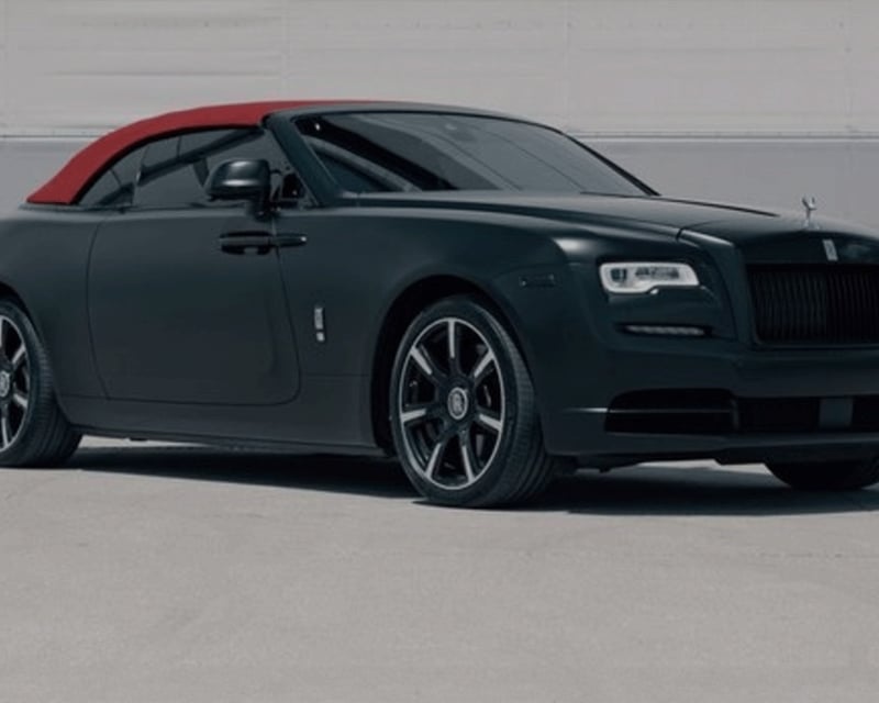 Rolls-Royce Dawn Convertible Rental in Chicago