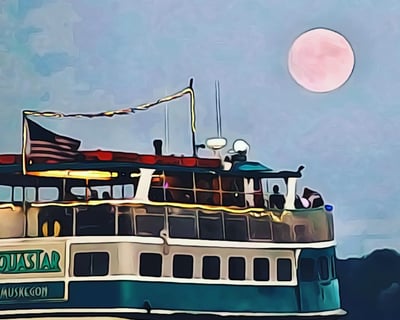 Sunset & Full Moon Cruise in Muskegon