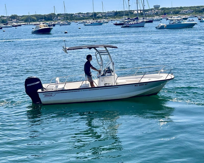 20' Center Console Boat Rental in Nantucket