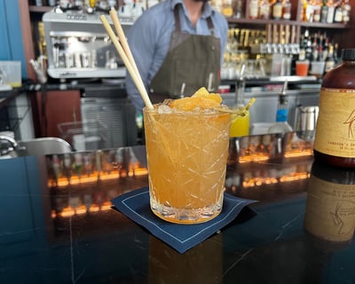 Ghosts & Spirits Cocktail Walking Tour in Charleston