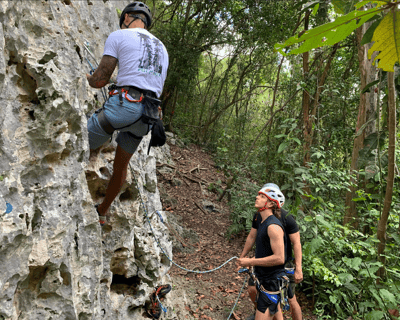 3-Day Sport Rock Climbing Course in Vega Baja