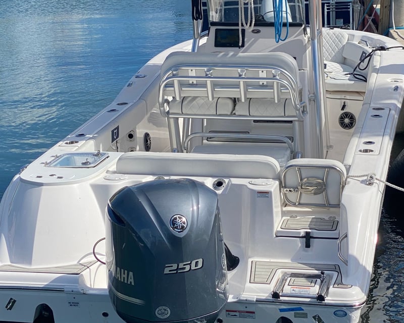 Marathon 24' Center Console Boat Rental