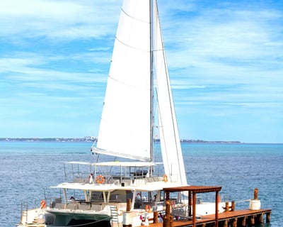 Cancún Sunset Catamaran Dinner Cruise