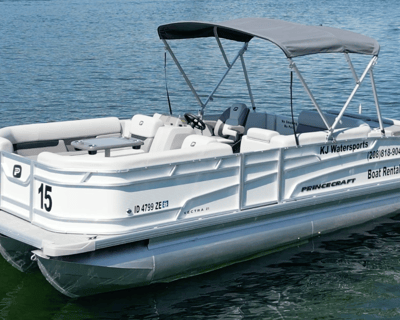 Lake Coeur d'Alene 21' Pontoon Rental