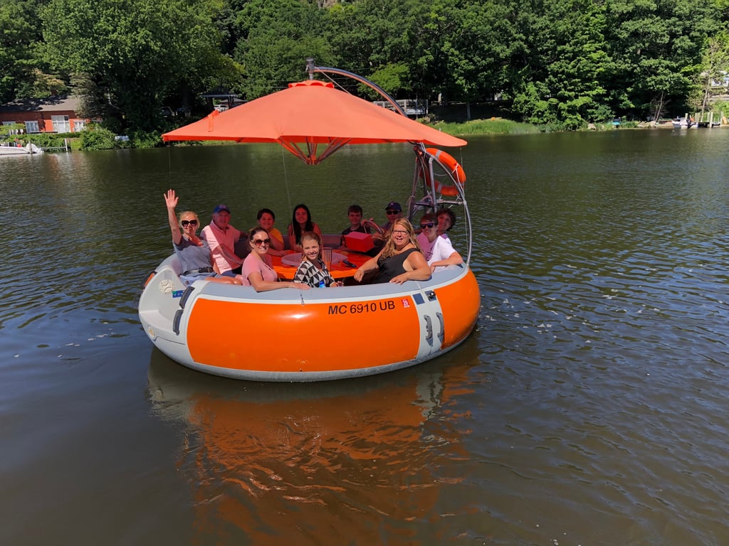 Tempe Town Lake: Donut Boat Rental for 10