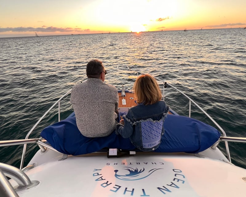 Private Waikiki Sunset Cruise