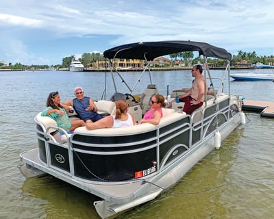 Explore Fort Lauderdale on an 8-Hour Boat Charter