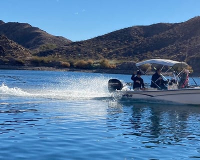 Willow Beach 17' Fishing Boat Rental