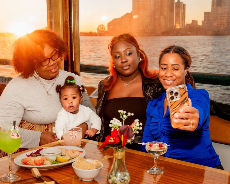 NYC Holiday Sunset Cruise