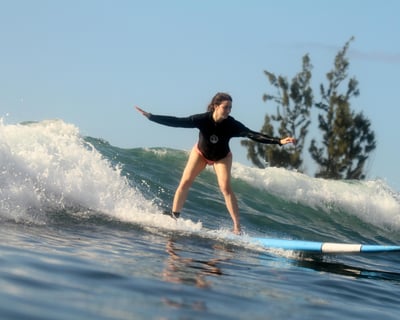 Master Surfing with Pro Instructors, North Shore