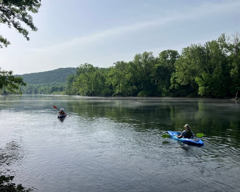 Hidden Cove Kayaking on Table Rock Lake near Branson