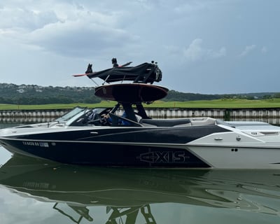 Lake Austin Wakesurf Boat Charter