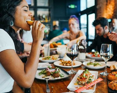 Coastal Food Tasting Tour in Mystic