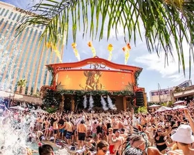 Las Vegas Pool Party Crawl