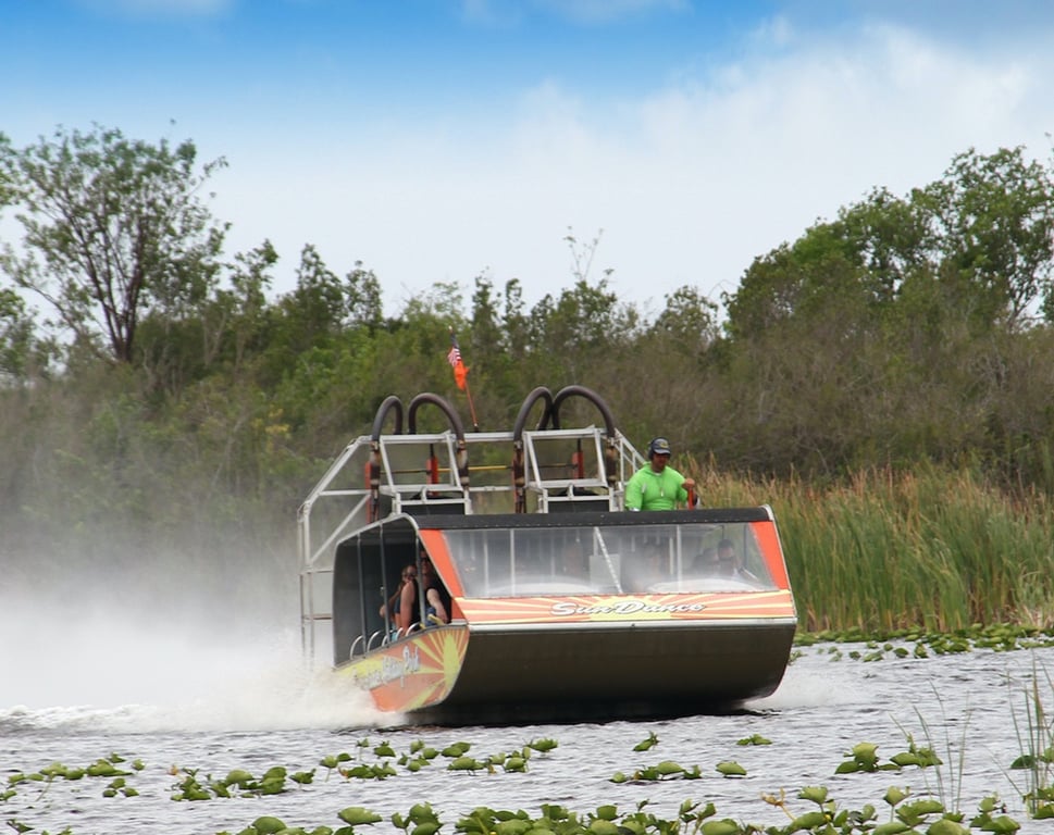 Everglades Airboat Ride and Wildlife Exhibit with Transport from Miami