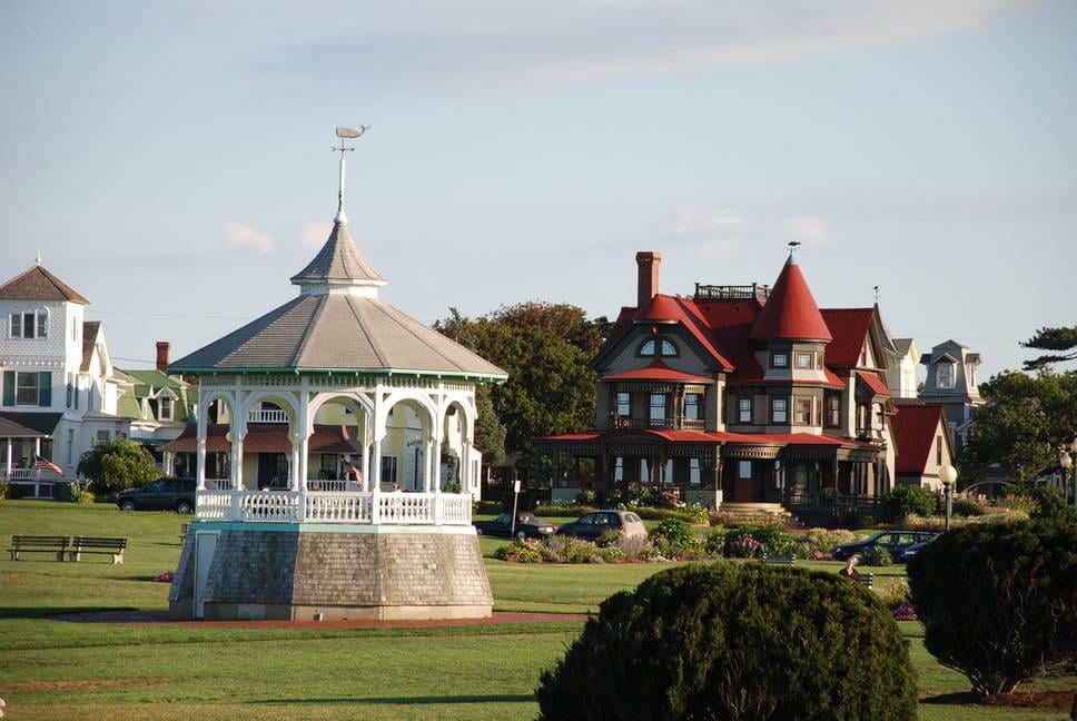 Martha's Vineyard Private Tour: Towns & Beaches