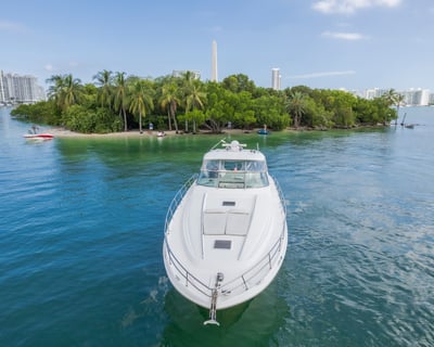 Cruise Miami at Night on a Private Yacht Charter