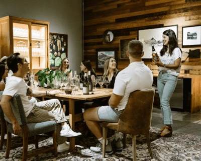 Sparkling Wine Masterclass Tour in Willamette Valley