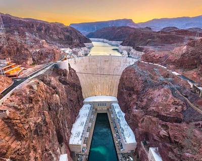 Explore Hoover Dam Guided Walking Tour & Powerplant