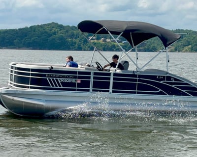 200 HP Tritoon Boat Rental on Grand Lake