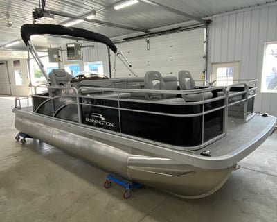 20' Fishing Pontoon Rental in Mercer