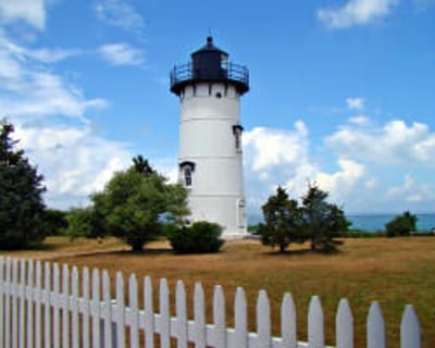 Explore Martha's Vineyard on a 3-Hour Island Tour