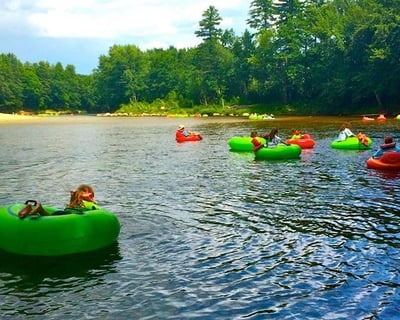 3-Hour Saco River Tubing Rental
