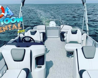 150HP Tritoon Rental in Santa Rosa Beach