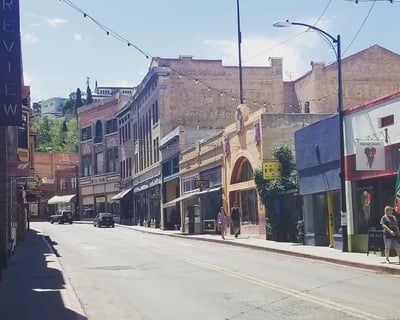Tombstone & Bisbee Wild West Guided Tour