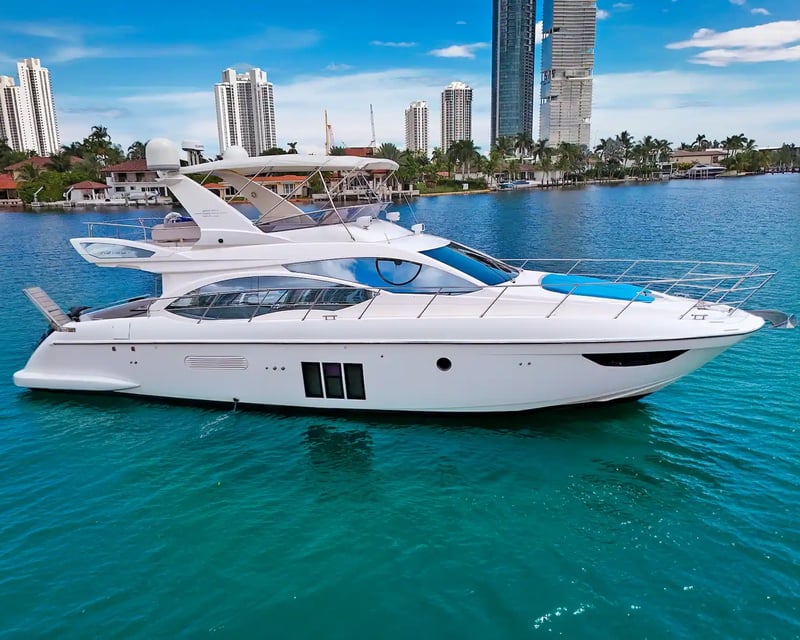 Private 55' Azimut Yacht Charter in Miami