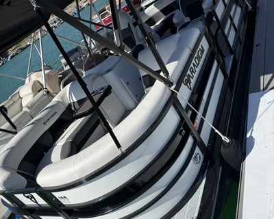 Lake Havasu City 24' Tritoon Rental