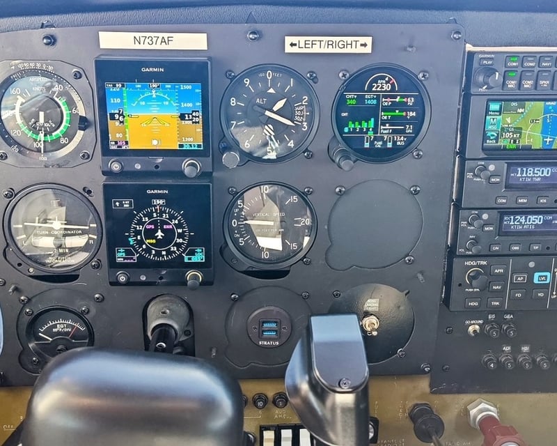 Hands-On Intro Flight Lesson Over Long Beach