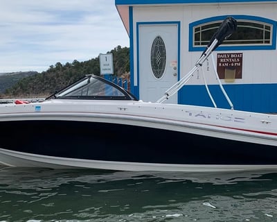150 HP Ski Boat Rental in Dutch John