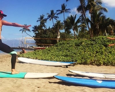 1.5-Hour Surf Lesson at Ukumehame Beach Park
