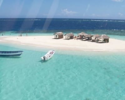 Beach Day Tour to Cayo Arena