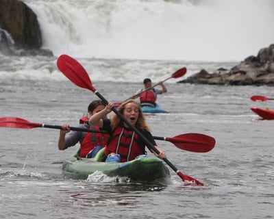 Paddle to Willamette Falls on a Guided Kayak Tour