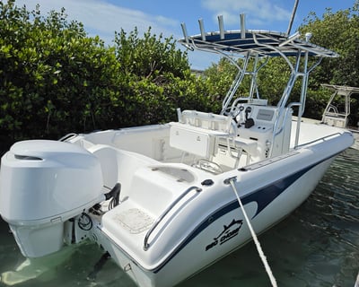 21' SeaChaser Boat Rental in Marathon